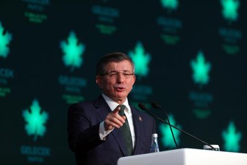 Ahmet Davutoğlu'nun yardımcısı Neslihan Çevik partiden istifa etti! Neden istifa ettiğini açıklamadı
