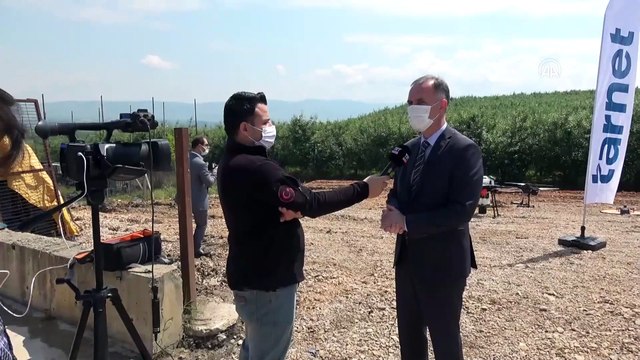 BURSA - Tarım Kredi Kooperatiflerinin ZİHA ile meyve bahçelerinde ilaçlama hizmeti tanıtıldı