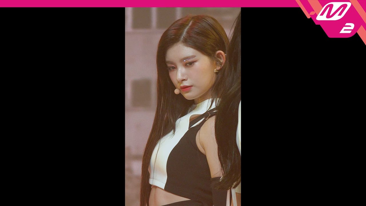 에버글로우 이런 직캠 FIRST