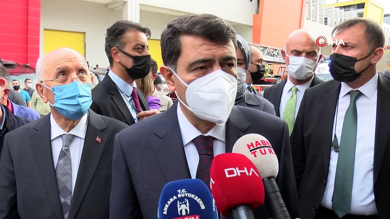 Ankara Valisi Vasip Şahin, Yenimahalle ilçesinde bulunan Ankara Ticaret Borsası  İş Merkezinin alt katındaki dükkanlarda çıkan yangına ilişkin olay yerinde incelemelerde bulundu.