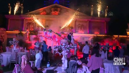 Düğün salonları kapılarını açtı