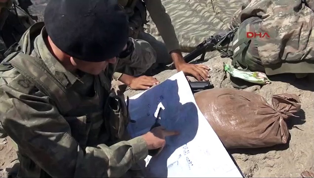 Mehmetçik sınırda kahramanlık destanı yazıyor