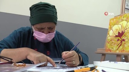 Resim kursuyla hayata bağlandı