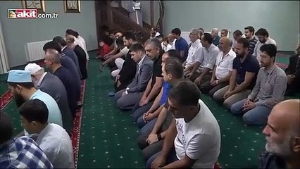 Akit Medya Grubu Bayram namazında birlikteydi