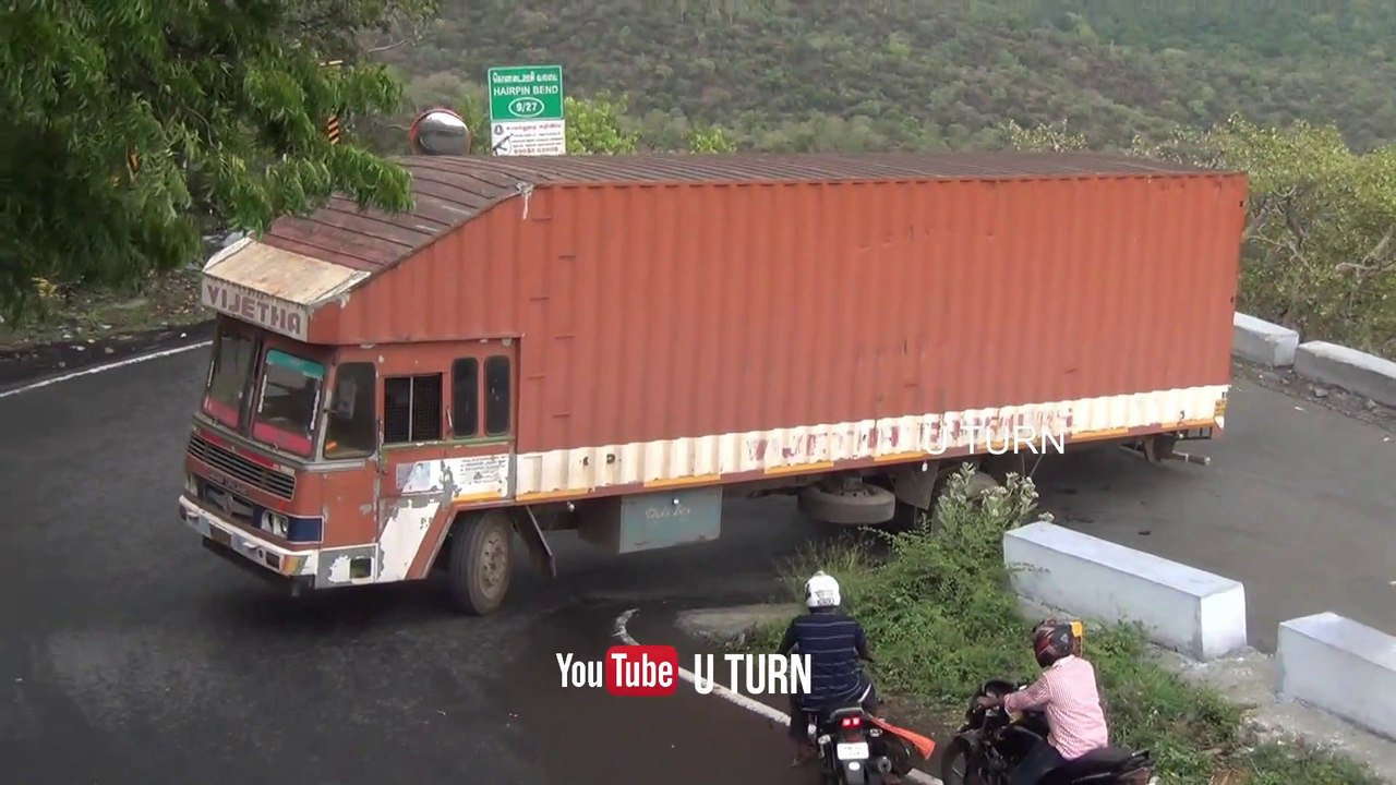 Truck Reverse in Narrow Hairpin Bend Dhimbam and Bike Riders waiting for Turning | U Turn