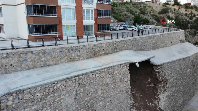 16 katlı binanın istinat duvarı çöktü, vatandaşlar tedirgin