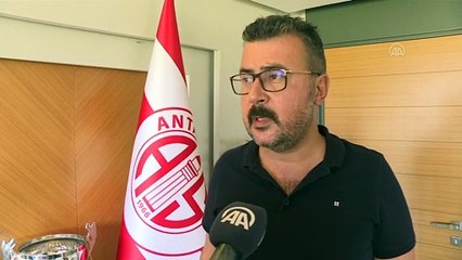 ANTALYA - Antalyaspor, gelecek sezon ligi ilk 5'te tamamlayarak Avrupa'ya gitmeyi hedefliyor
