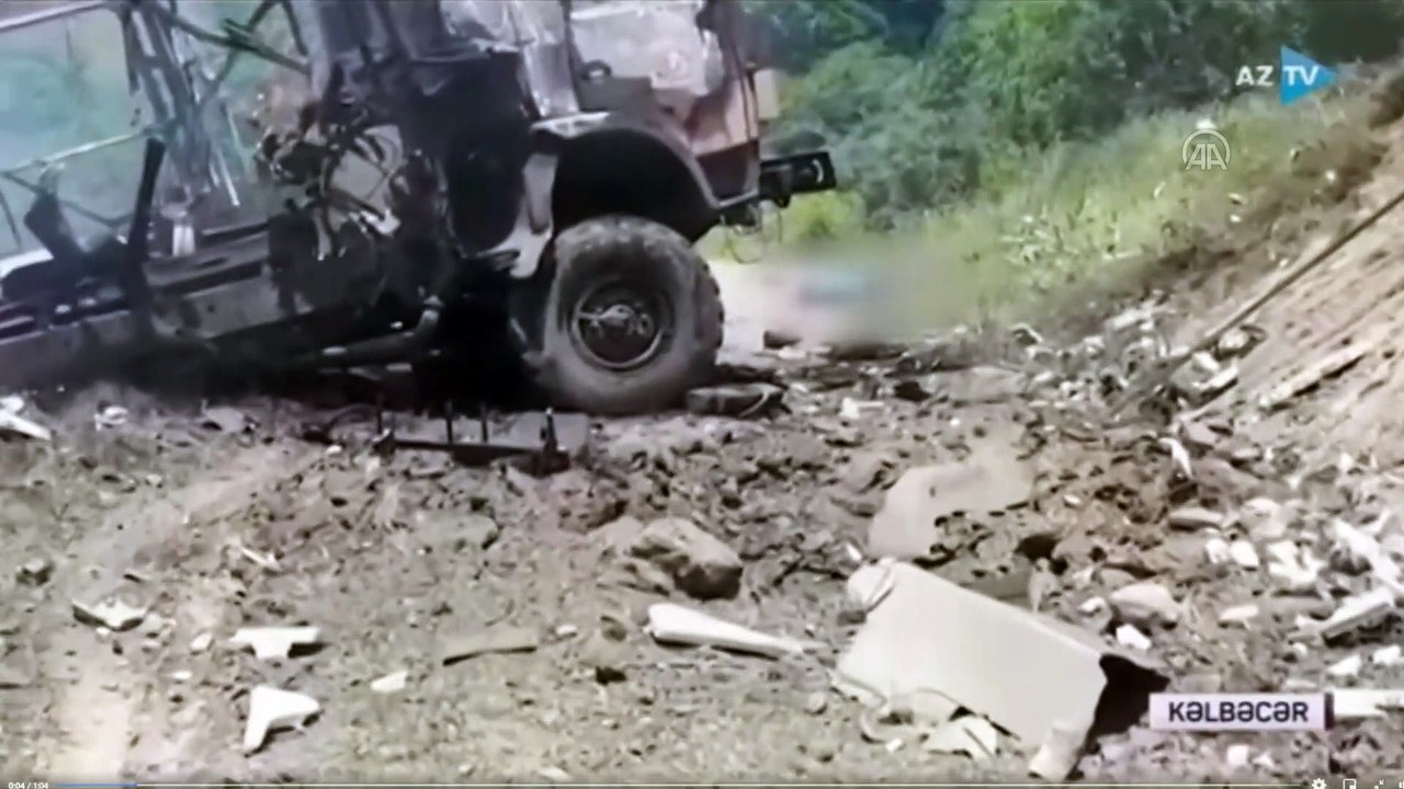 BAKÜ - 2 Azerbaycanlı gazeteci, Ermenistan'ın işgal döneminde döşediği mayının patlaması sonucu hayatını kaybetti - Olay yeri