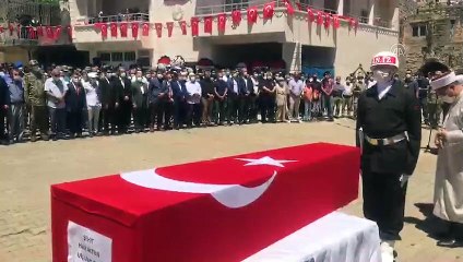 MARDİN - Şehit Uzman Çavuş Halit Altun, son yolculuğuna uğurlandı