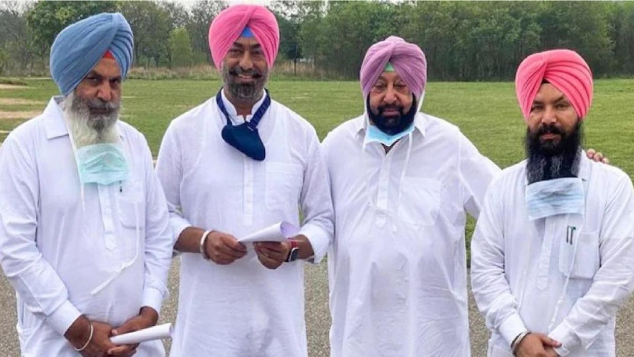 Punjab Congress Feud: AAP rebels join Congress, Know why