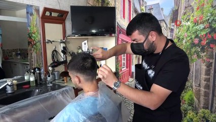 Yüreğir Belediyesi’nden berber ve kuaförlere destek