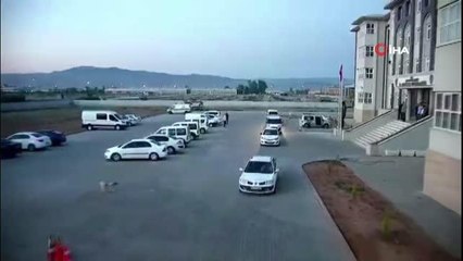 Doktoru tehdit ettiği iddiasıyla gözaltına alınan hasta, ambulansla adliyeye sevk edildi