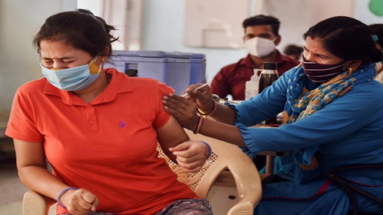 Who is spreading rumours about vaccine? Watch Halla Bol