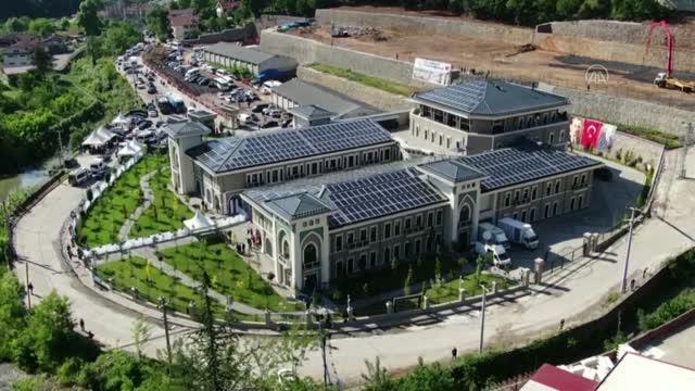 Cumhurbaşkanı Erdoğan: Türk sanayicisi, ekonomimizin tökezlemesini umanlara inat çalışmaya, üretmeye, insanımız için istihdam oluşturmaya devam...