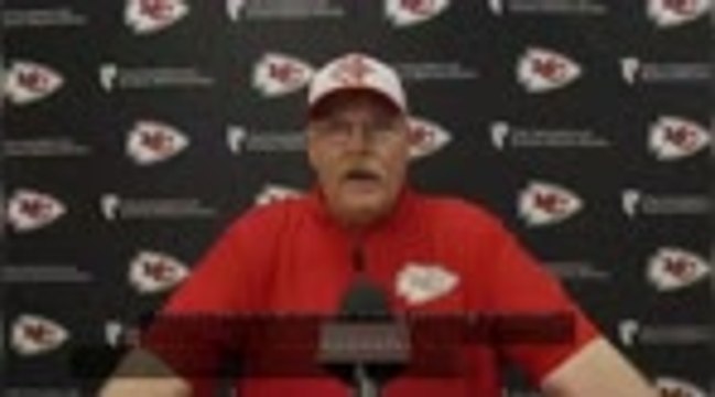 Reid hopes Chiefs up to Mahomes' challenge of unbeaten season