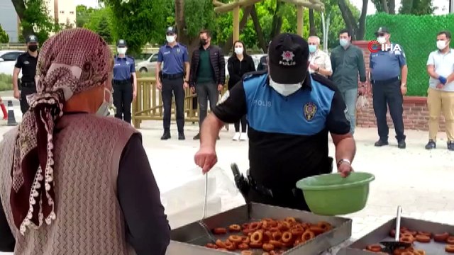 Uşak Emniyet Müdürlüğü şehitler için lokma döktürdü