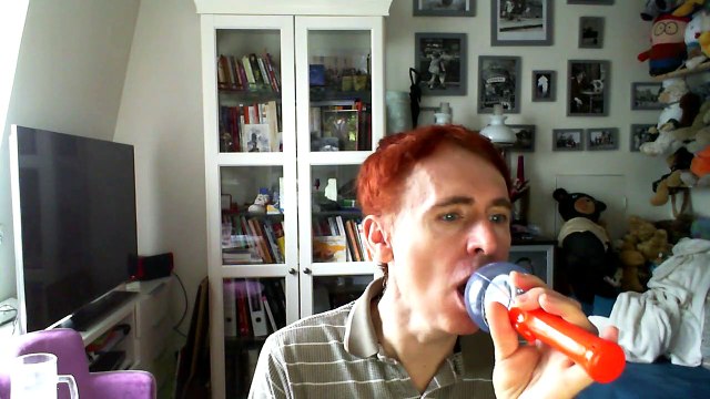 Wiwi égratigne i wanna be your lover