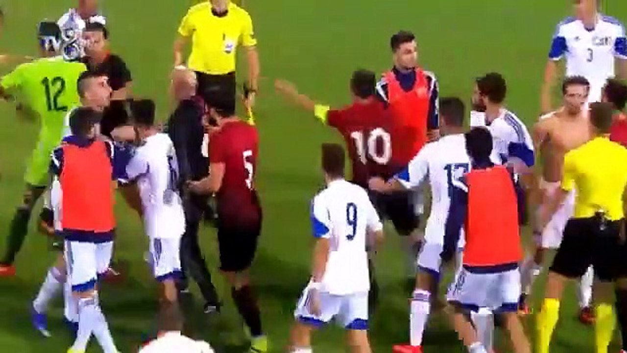 Türkiye-Güney Kıbrıs maçında kavga çıktı