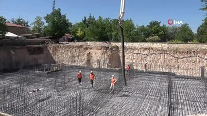 Depremden ağır hasar gören köy okulunun yerine 8 derslikli okul
