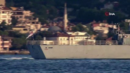 İngiliz Savaş Gemisi 'HMS Trent' İstanbul Boğazından geçti