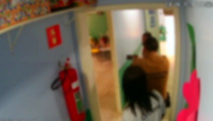 Após ser mantido trancado por servidoras, PM chega ao CMEI e prende suspeito de furto. Veja a ação da polícia