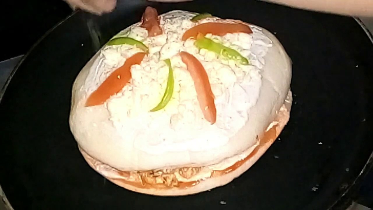 Pizza without oven pizza recipe in 5 mint !home made pizza with shawarma bread.