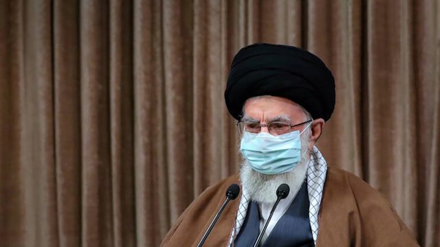 المرشد الإيراني يطلب إعادة الاعتبار لبعض المرشحين