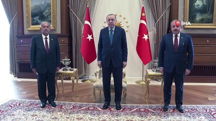 Cumhurbaşkanı Erdoğan, KKTC Cumhuriyet Meclisi Başkanı Önder Sennaroğlu’nu kabul etti