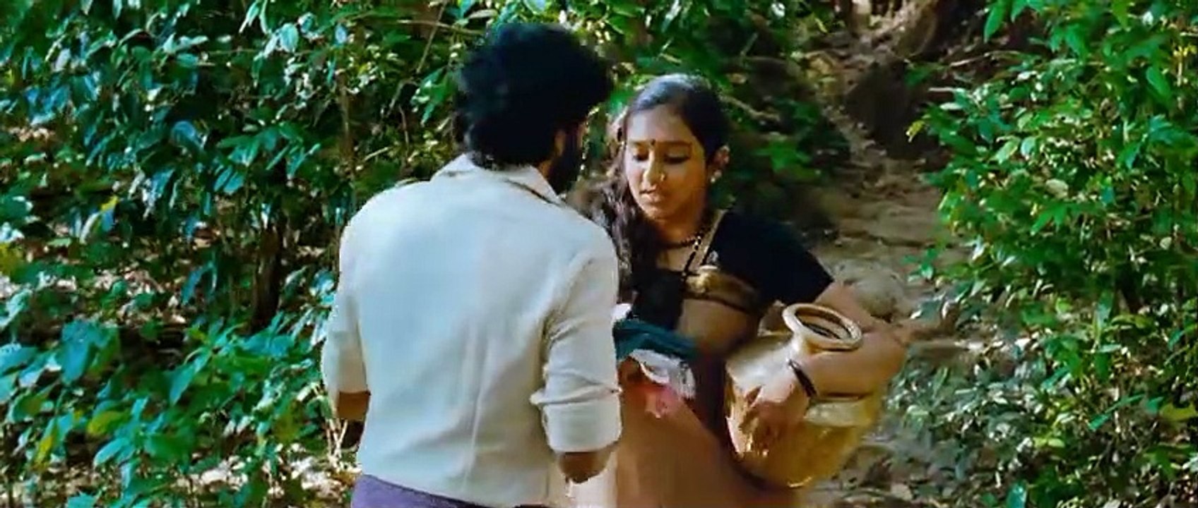 Kumki_-_Sollitaley_Ava_Kaadhala_Video_|_Vikram_Prabhu,_Lakshmi_Menon_|_D._Imman(480p)