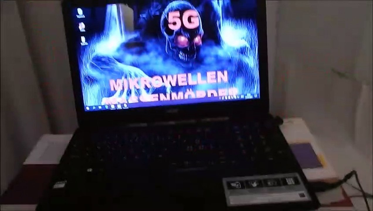 Microwave Terror- How strong does a laptop emit?  Mikrowellenterror- Wie stark strahlt ein Laptop?