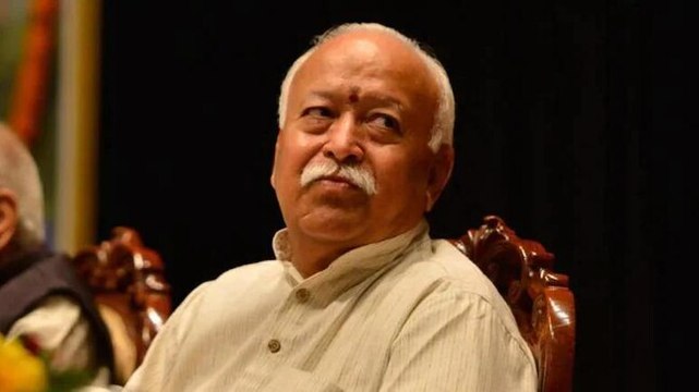 After Venkaiah Naidu, Twitter removes blue badge from RSS chief Mohan Bhagwat's handle