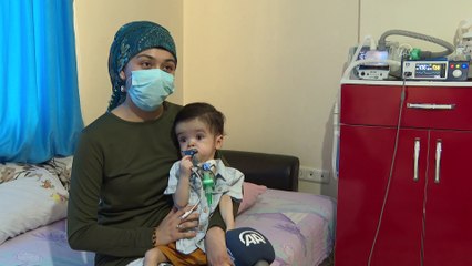 İZMİR - Göğüs kafesi genişletilen 1,5 yaşındaki bebek solunum cihazından kurtuldu