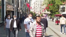 İSTANBUL - Kısıtlamasız ilk cumartesi günü kentte yoğunluk yaşanıyor