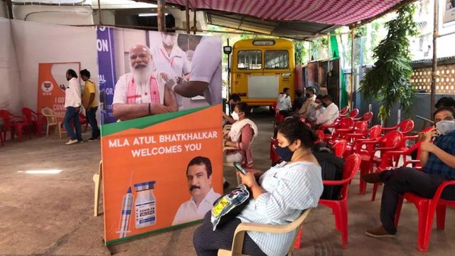 Mumbai: Vaccination and election campaign going together