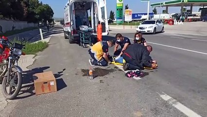 Motosikletli çift kaza yaptı, şoku atlatamayan eşini böyle teselli etti