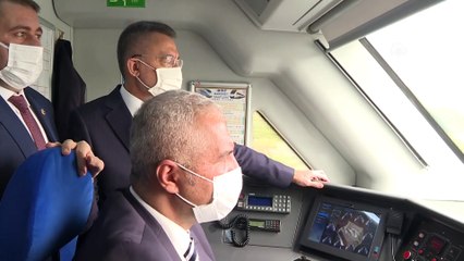 YOZGAT - Cumhurbaşkanı Yardımcısı Oktay, hızlı trende incelemelerde bulundu