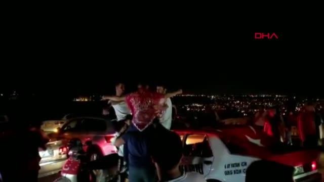 ASKER EĞLENCESİNDE 'SOSYAL MESAFE' UNUTULDU