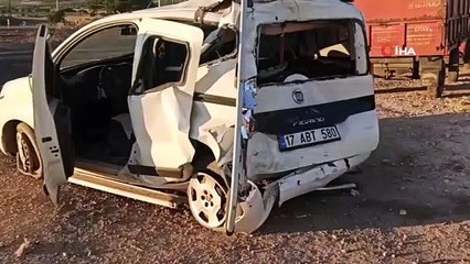 Gercüş’te tır ile hafif ticari araç ile çarpıştı: 1 ağır yaralı