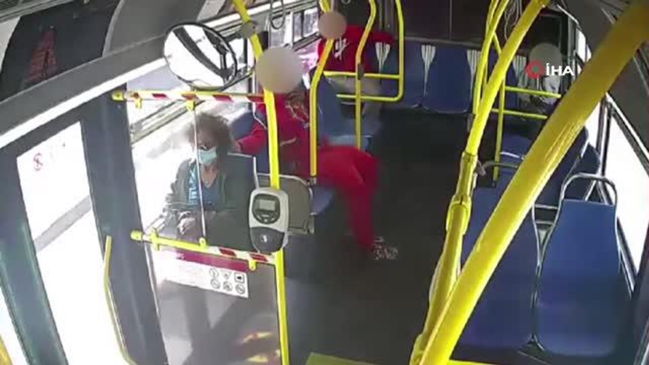 ABD'de otobüsteki genç, kadın yolcunun saçlarını yaktı