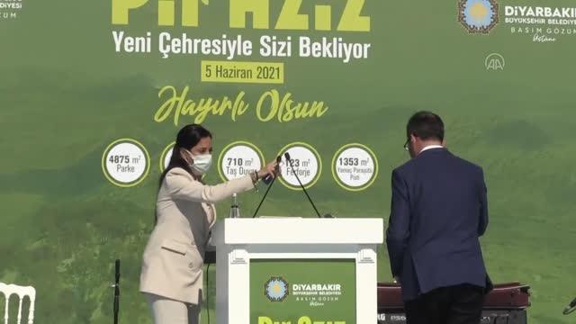 Son dakika haberi | DİYARBAKIR - Bakan Kasapoğlu: Bu şanlı bayrak, kardeşlik ruhu, ilelebet bu coğrafyada payidar olacak