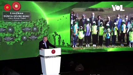 Erdoğan makas sordu, cevap olumsuz olunca cebinden çıkardı: Devamlı yanımda taşırım, maharetleri de çoktur ha...