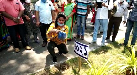 "ড্রেন ও প্লাস্টিকের বিবাহ বিচ্ছেদ " |Oneindia bengali