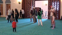 Erdoğan'ın açtığı Uzunmehmet Camii'ne ziyaretçi akını