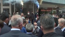 Son dakika haberi | Cumhurbaşkanı Yardımcısı Oktay, AK Parti Sorgun İlçe Başkanlığı'nı ziyaret etti