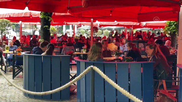 LAHEY - Hollanda'da Kovid-19 kısıtlamalarının gevşetilmesinde üçüncü aşamaya geçildi