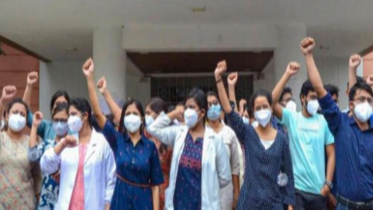 MP: 3000 doctors resign after HC terms their strike illegal