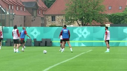 HARSEWINKEL - A Milli Futbol Takımı, Almanya'daki hazırlıklarını sürdürüyor