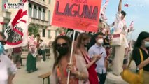 Vuelven los cruceros a Venecia ante la protesta de cientos de personas