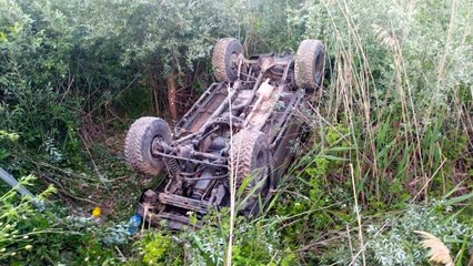 Arazi aracı dere yatağına düştü: 3 yaralı