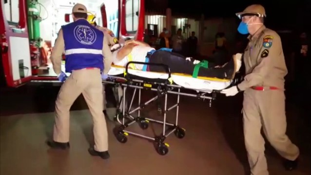 Colisão entre carro e moto deixa outro entregador de comida ferido com fratura em perna, desta vez no Veneza